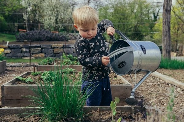 Quelle est la meilleure façon de créer un coin de jardinage pour enfants ?